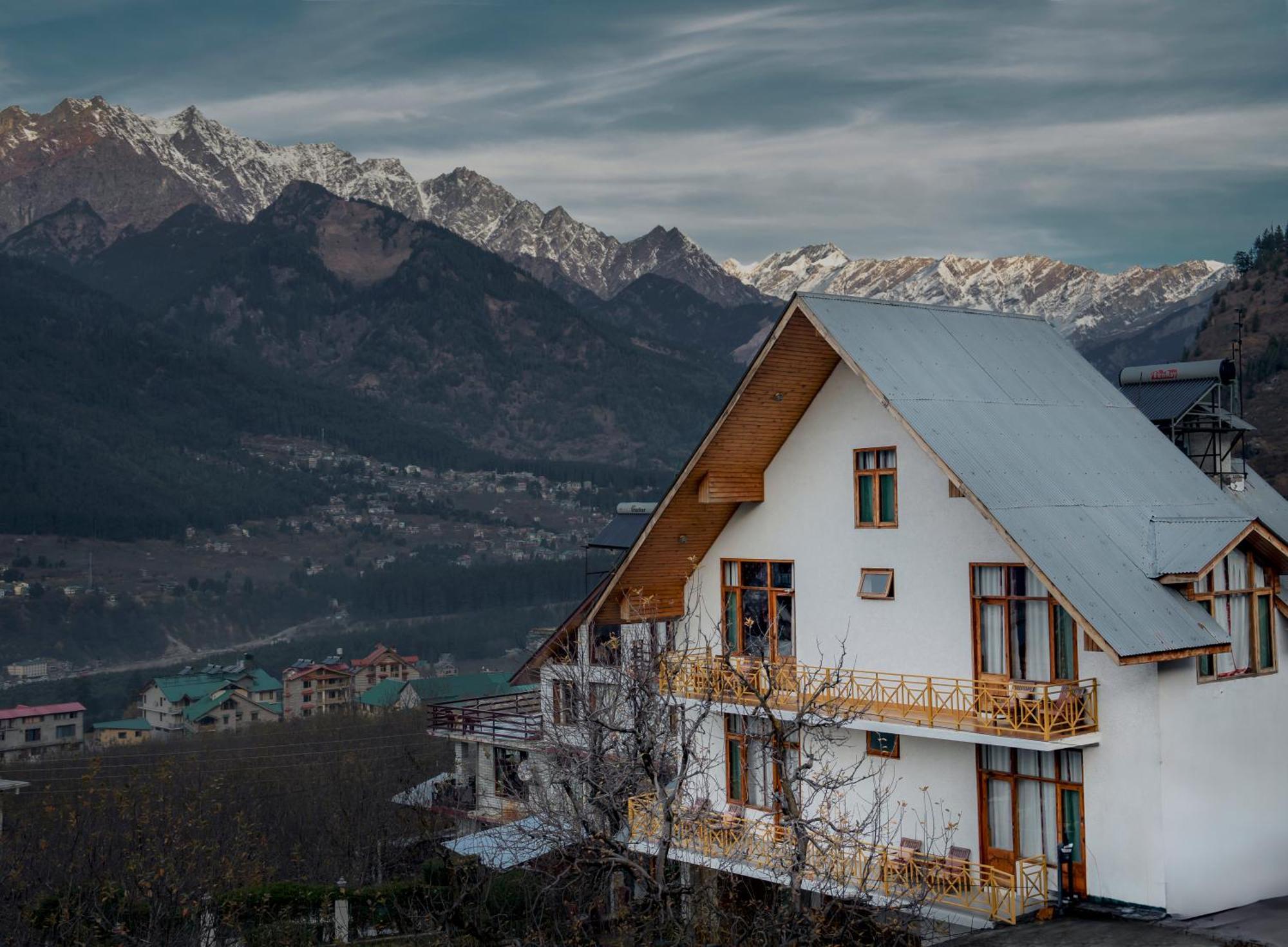 The Wooden Chalet, Manali Luaran gambar